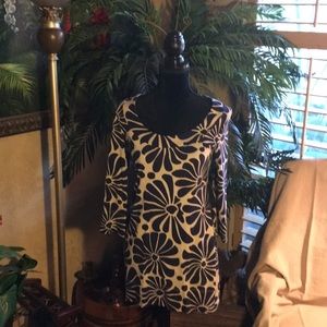 Scoop neck knit dress